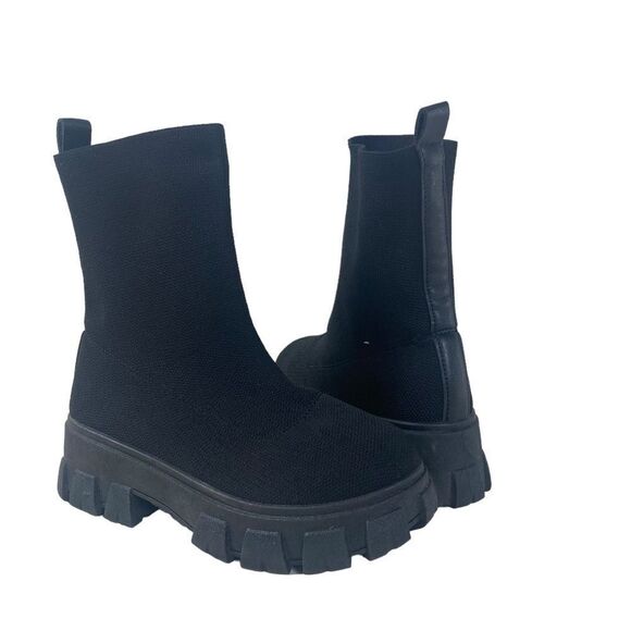 Wild Diva 6 black booties with stretchy mesh sock combat style lug soles - Picture 2 of 7